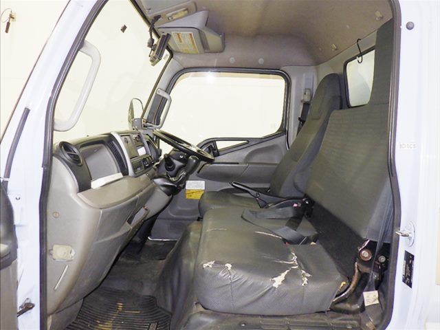 2017 Mitsubishi Fuso Canter Garbage truck auction photo 8