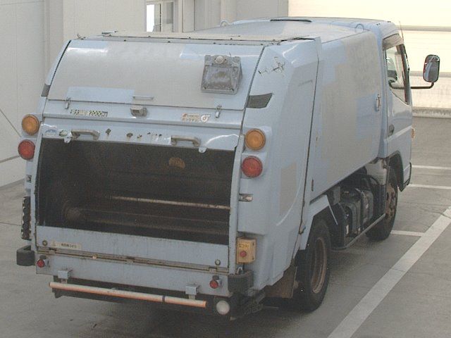 2017 Mitsubishi Fuso Canter Garbage truck auction photo 2