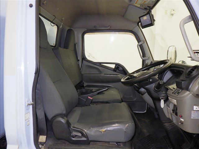 2017 Mitsubishi Fuso Canter Garbage truck auction photo 5