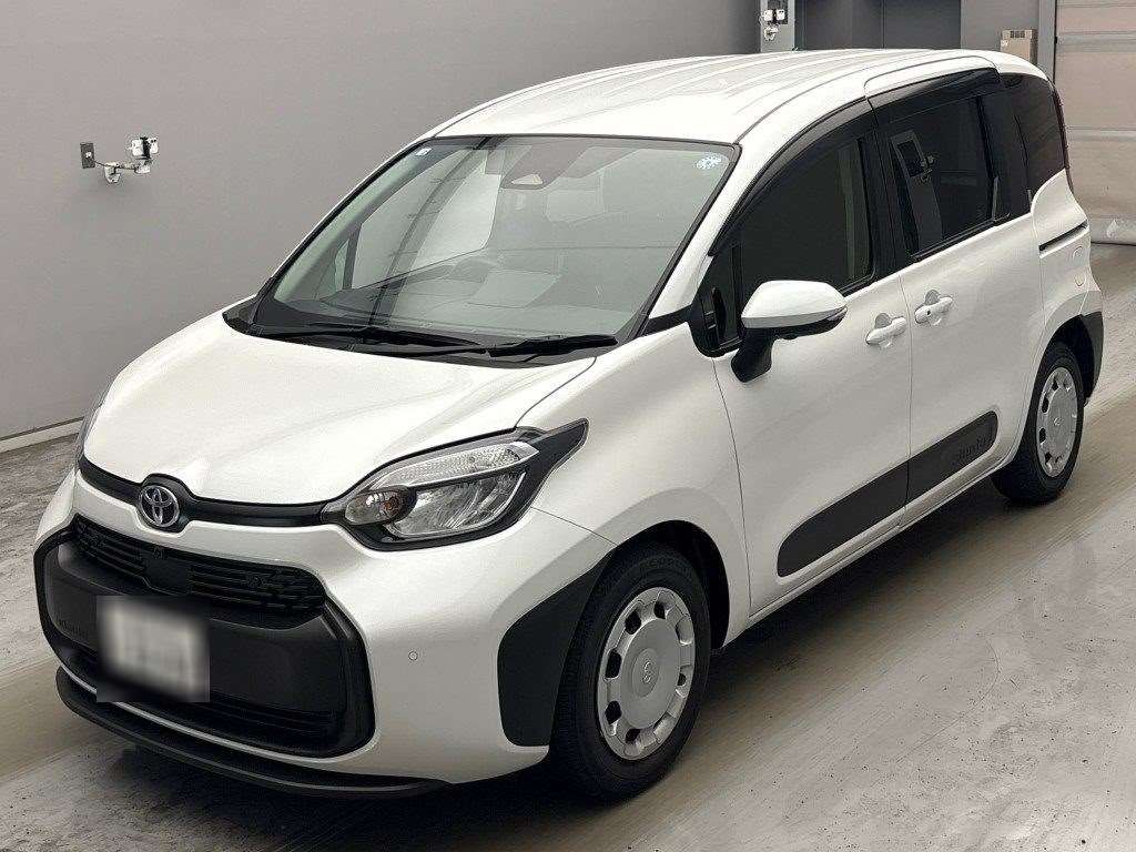 2026 Toyota Sienta G Japan auction vehicle