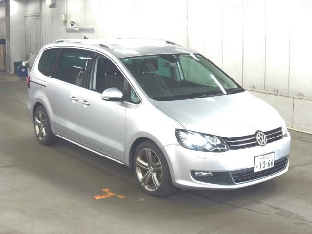 2016 Volkswagen VW シャランTSIコンフォートL Japan auction vehicle