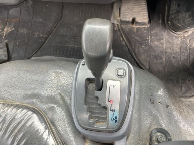 2018 Isuzu Elf dump auction photo 11