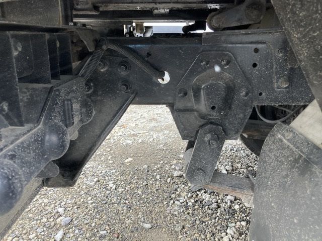 2018 Isuzu Elf dump auction photo 7
