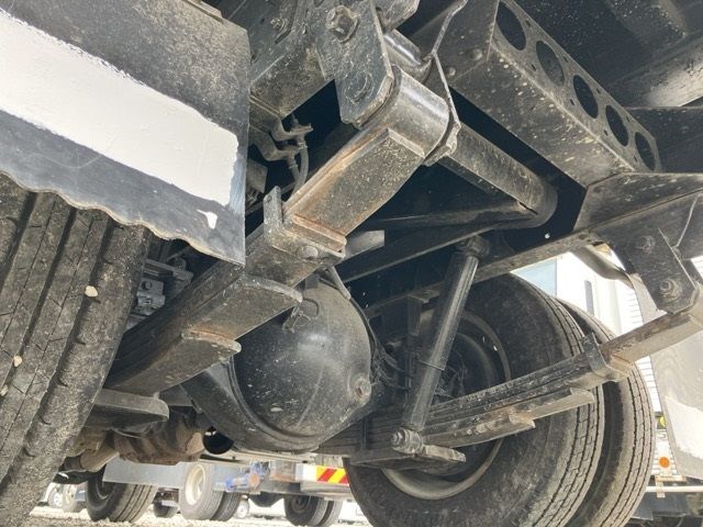 2018 Isuzu Elf dump auction photo 8