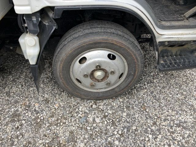 2018 Isuzu Elf dump auction photo 6