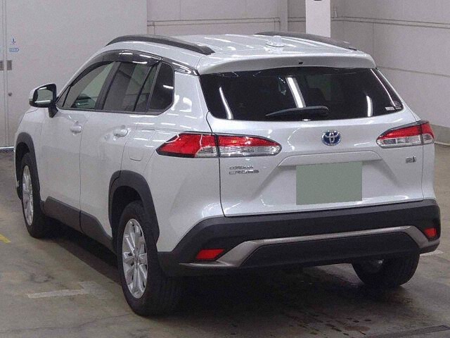 2022 Toyota Corolla Cross ハイブリッドS 4WD auction photo 2