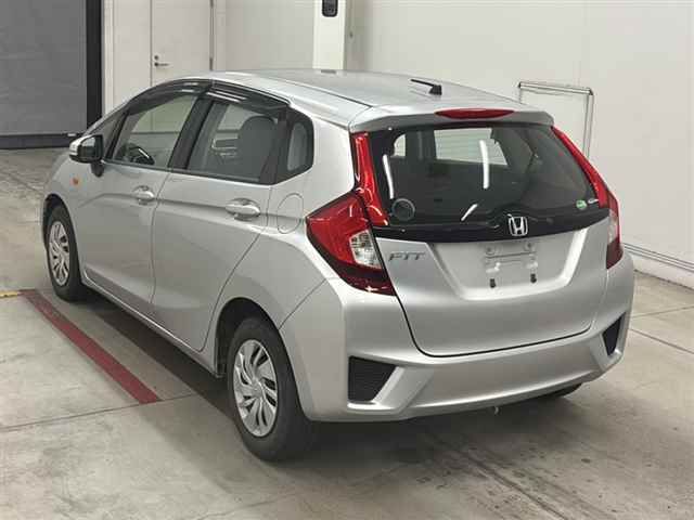 2016 Honda Fit 13G auction photo 2