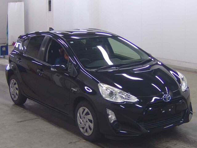 2015 Toyota Aqua S Japan auction vehicle