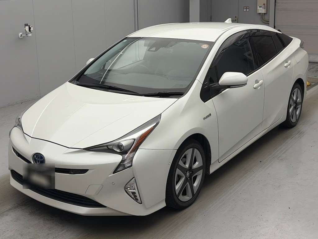 Japan Auction Vehicles 4 2016 Toyota Prius Aツーリングセレクション auction photo