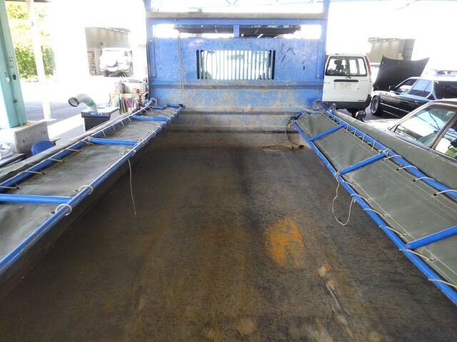 2018 Isuzu Elf dump auction photo 6