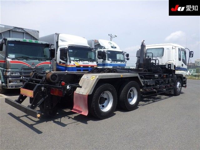 1997 Isuzu Giga Datchakusouchi Container Set auction photo 2