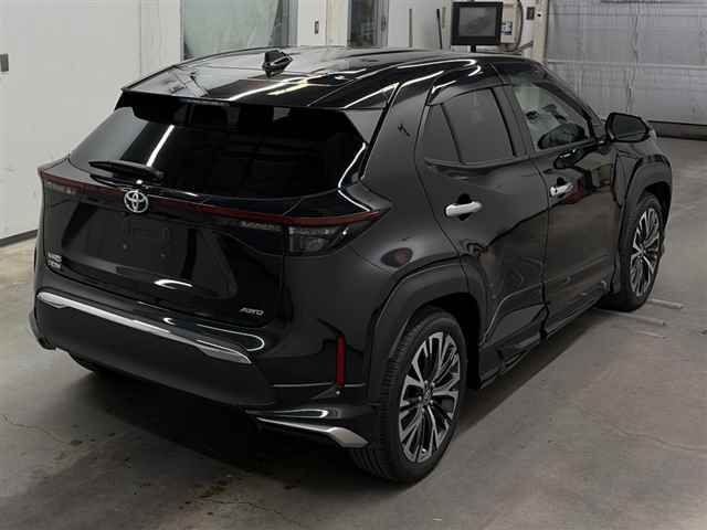 2023 Toyota Yaris Cross Z 4WD auction photo 5