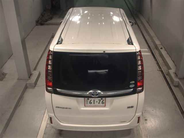 2015 Toyota Esquire ハイブリッドGi auction photo 7