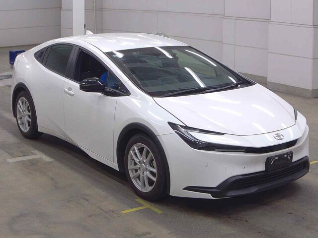 2023 Toyota Prius X 4WD Japan auction vehicle