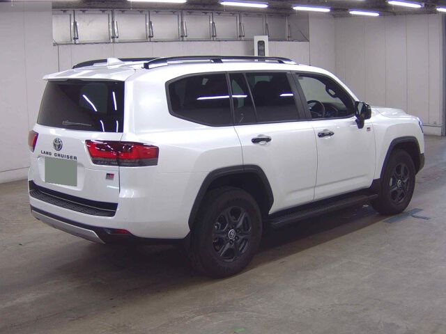 2025 Toyota Land Cruiser GR Sport 4WD auction photo 5