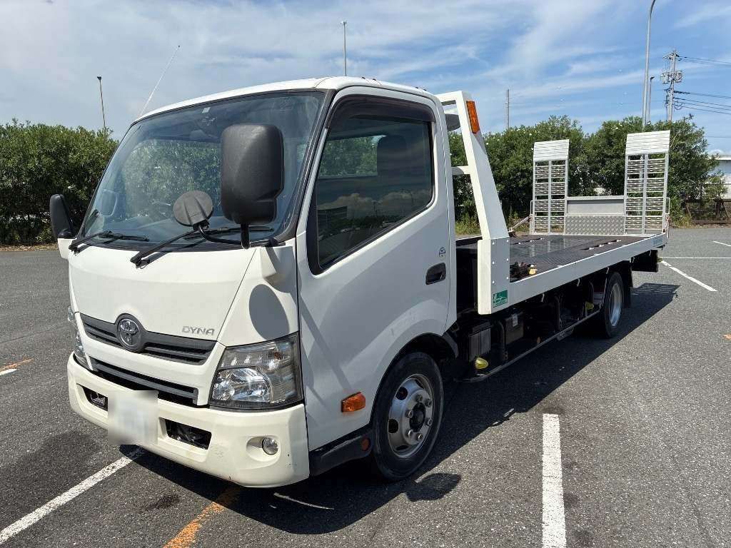 2015 Toyota Dyna Japan auction vehicle