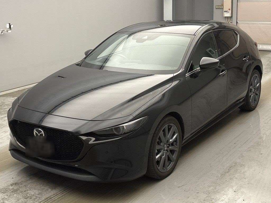 Japan Auction Vehicles 4 2021 Mazda MAZDA3ファストバック XD Proactive auction photo