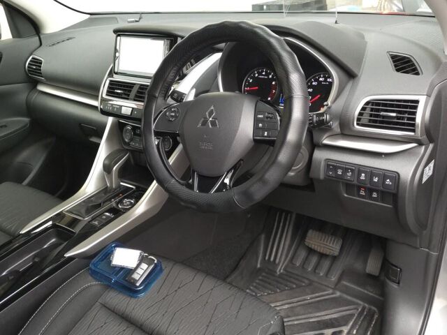 2018 Mitsubishi Eclipse Cross G 4WD auction photo 3