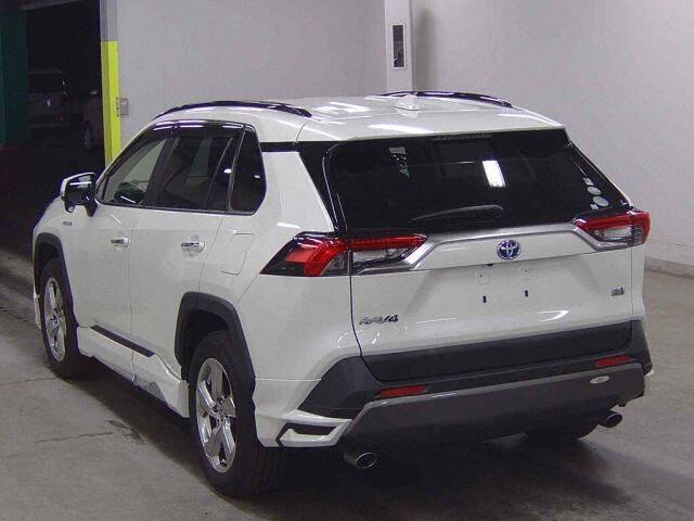 2020 Toyota RAV4 ハイブリッドG 4WD auction photo 2
