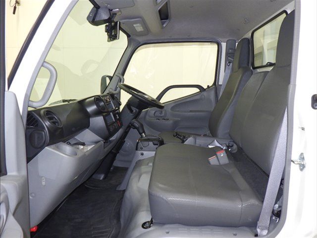 2021 Toyota Dyna Flatbed auction photo 8