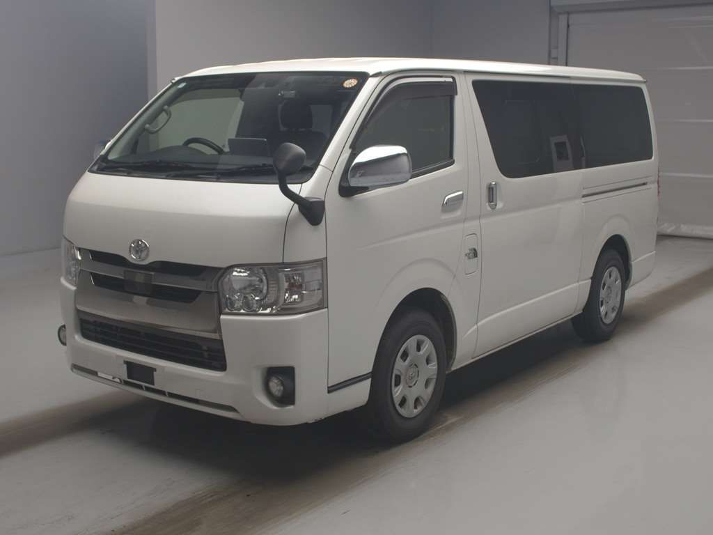 2018 Toyota Hiace スーパーGL Japan auction vehicle