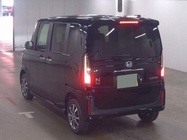 2026 Honda N-BOX Base grade 4WD auction photo 2