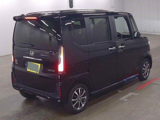 2026 Honda N-BOX Base grade 4WD auction photo 5