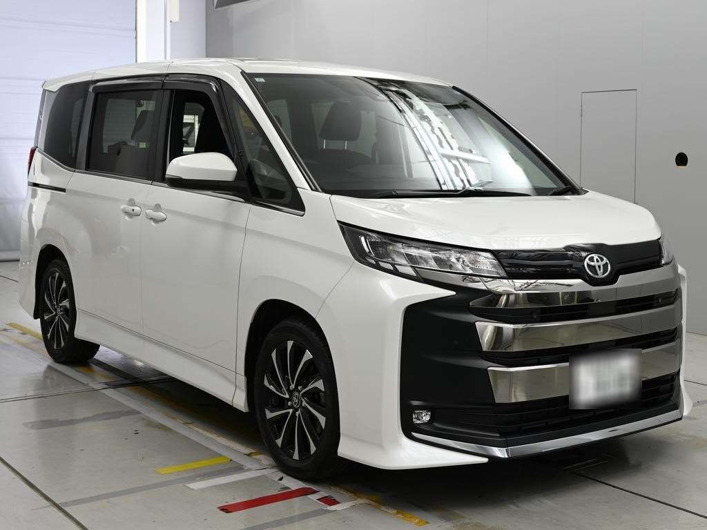 2024 Toyota Noah S-Z auction photo 5