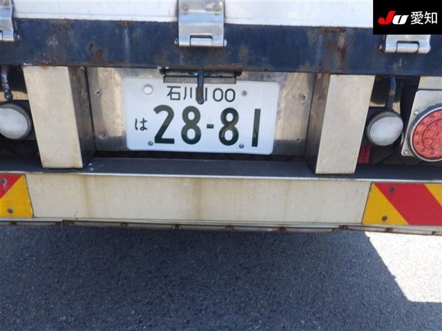 2016 Isuzu Giga 12.9t auction photo 9