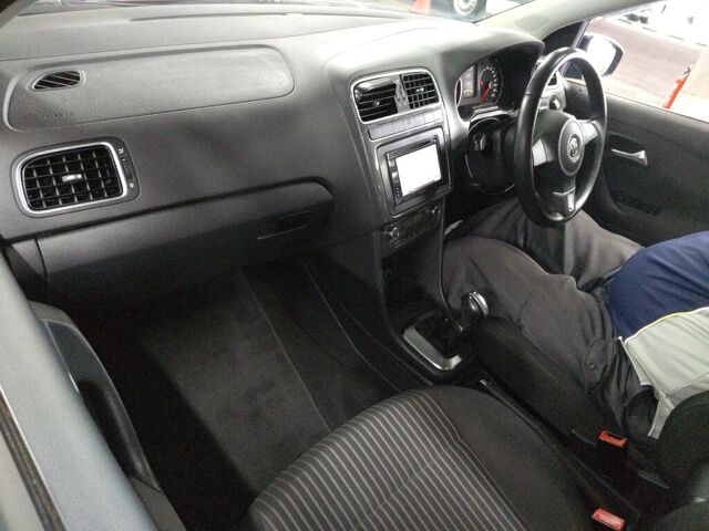 2011 Volkswagen ポロ TSIハイライン auction photo 3