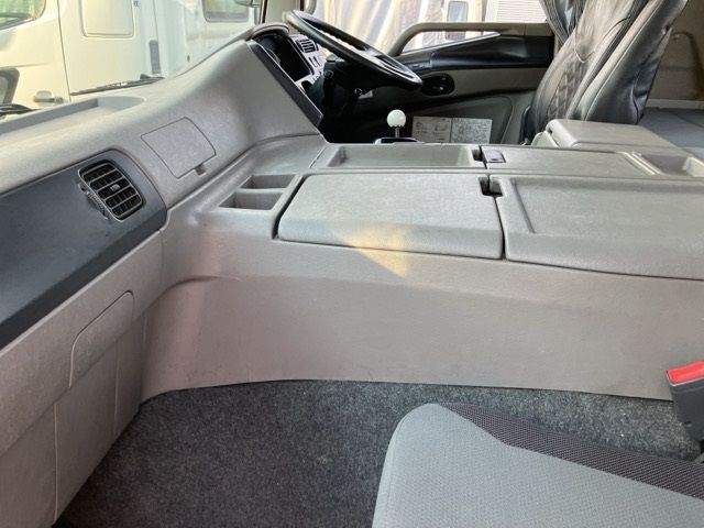 2017 Mitsubishi Fuso Sグレート auction photo 5