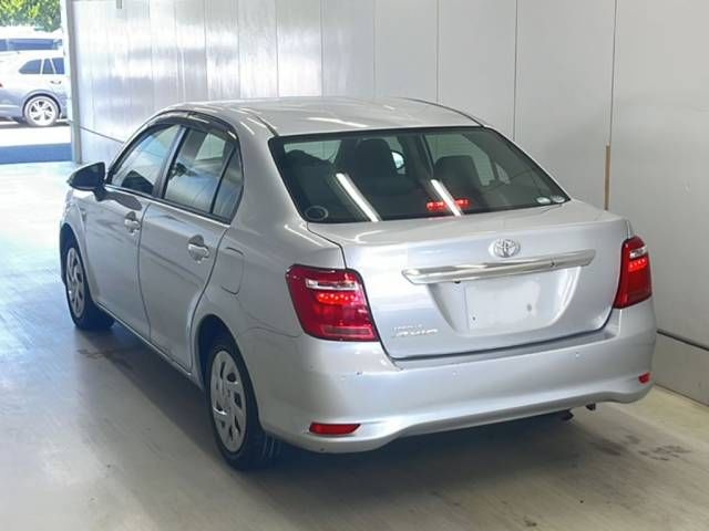 2018 Toyota Corolla Axio 1.5X auction photo 3