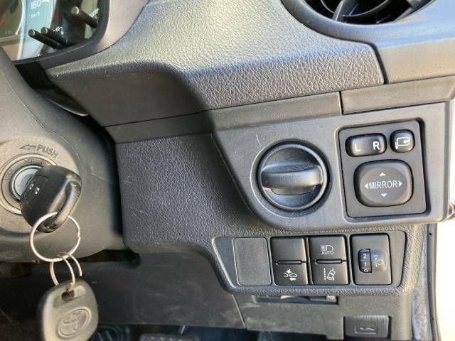 2018 Toyota Corolla Axio 1.5X auction photo 5