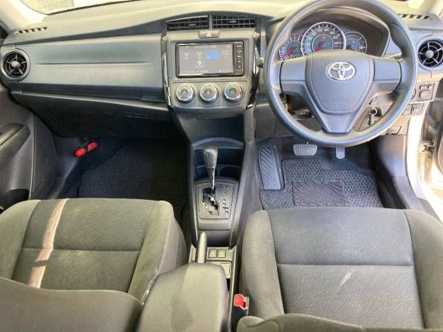 2018 Toyota Corolla Axio 1.5X auction photo 4