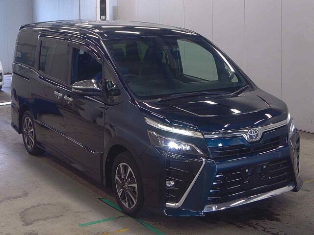 2021 Toyota Voxy ZS Kirameki 3 Japan auction vehicle