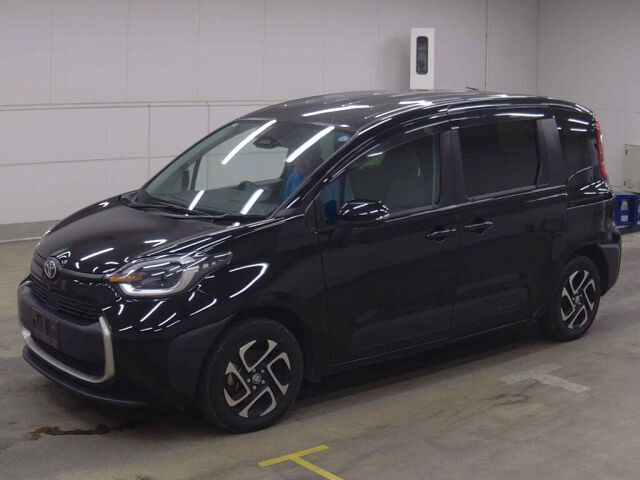 2023 Toyota Sienta ハイブリッドZ 4WD auction photo 4