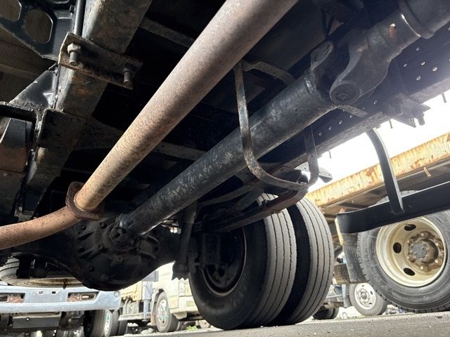 2009 Isuzu Elf Flat crane, 3-stage auction photo 10