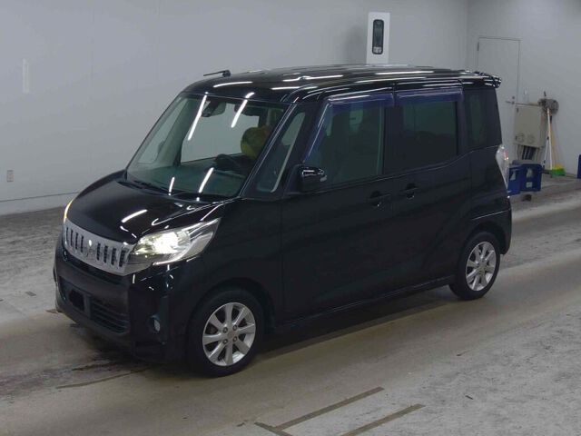 2015 Mitsubishi eK Space Custom G E Assist auction photo 4