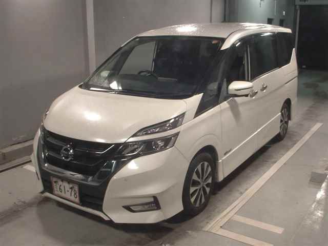 2017 Nissan Serena ハイウェイスター auction photo 4