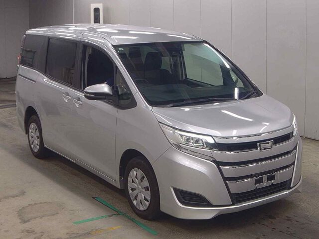 2020 Toyota Noah X 4WD Japan auction vehicle