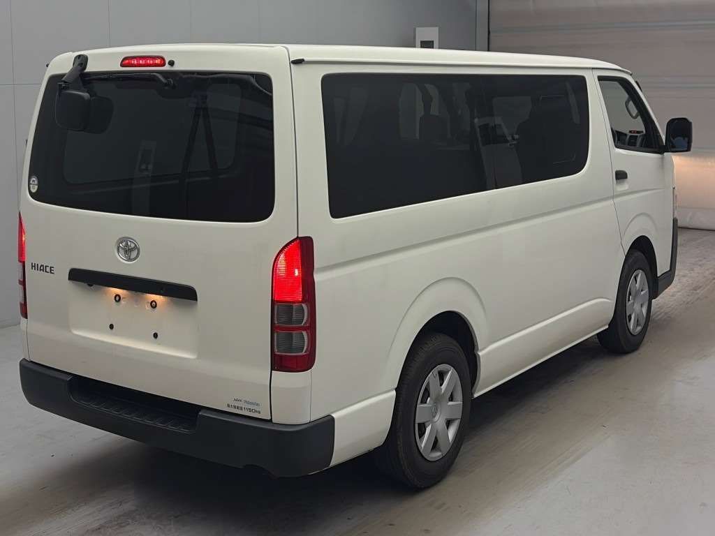 2021 Toyota Hiace ロングDX auction photo 2