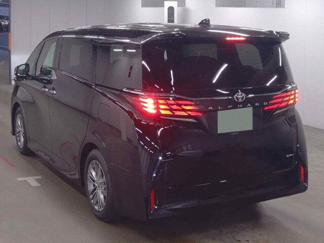 2026 Toyota Alphard Z auction photo 2