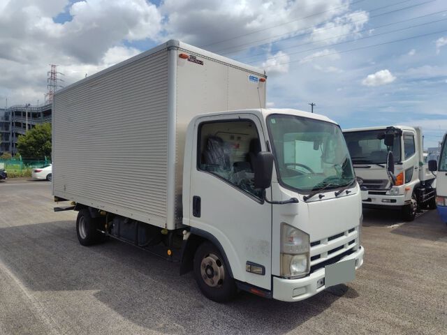2008 Isuzu Elf パネルバン Japan auction vehicle