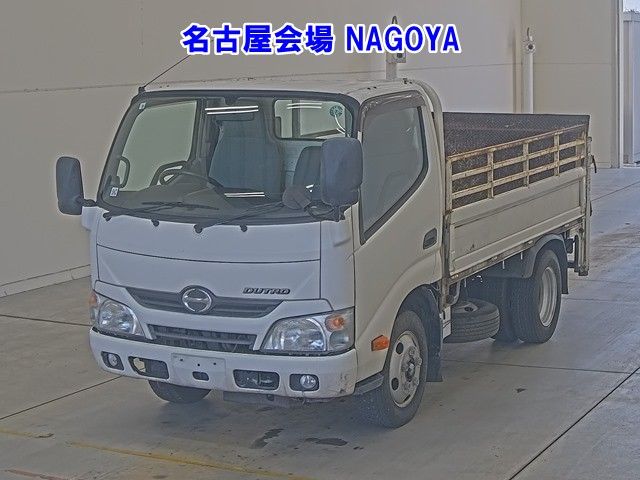 Japan Auction Vehicles 23 2016 Hino Dutro Hira PG auction photo