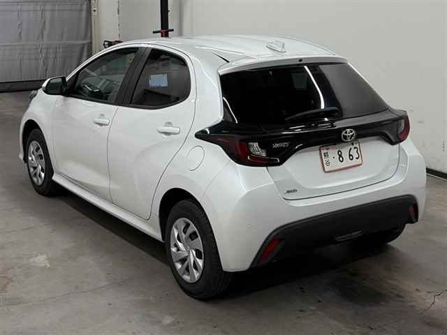 2023 Toyota Yaris G 4WD auction photo 2