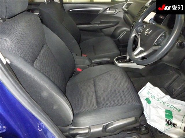 2017 Honda Fit 13G L ホンダセンシング auction photo 6
