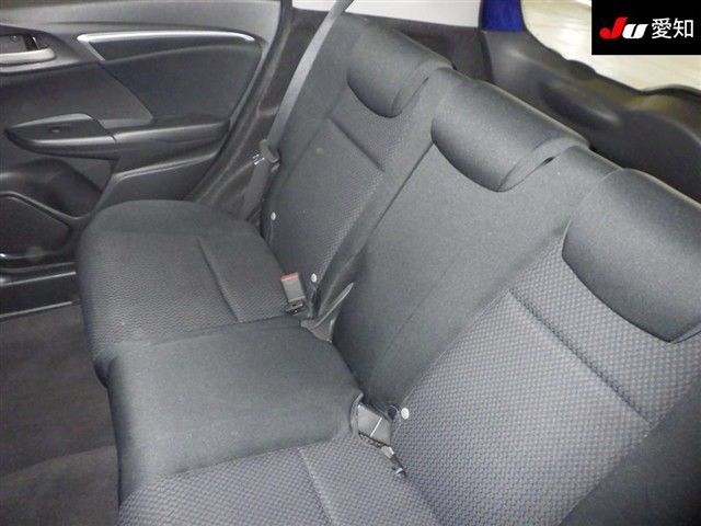 2017 Honda Fit 13G L ホンダセンシング auction photo 4
