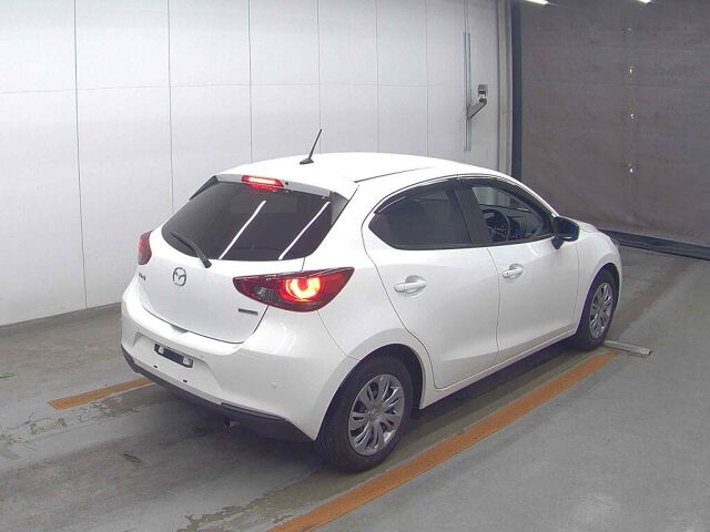 2021 Mazda 2 15CマツダコネクトP auction photo 5