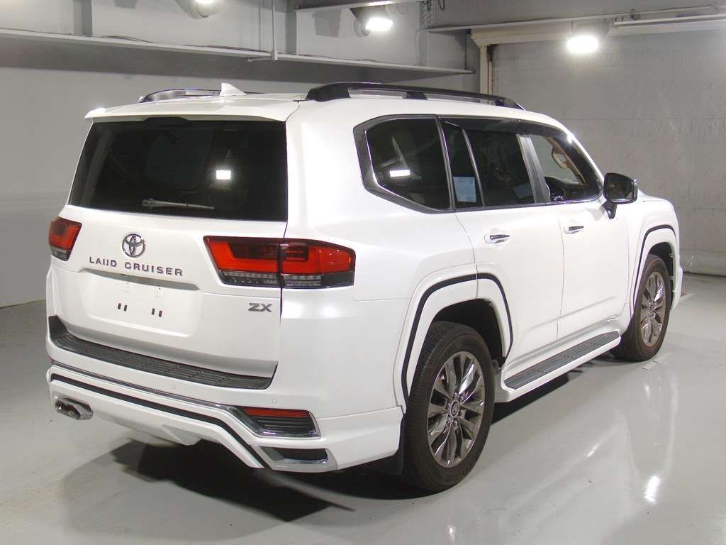 2023 Toyota Land Cruiser ZX 4WD auction photo 2