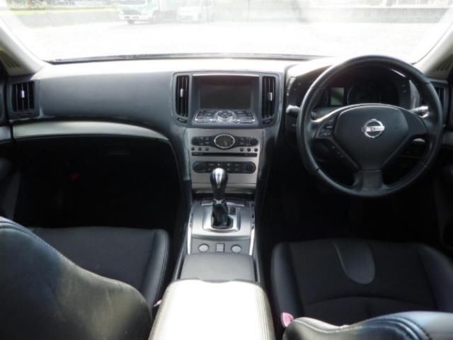 2010 Nissan Skyline 250GT auction photo 3